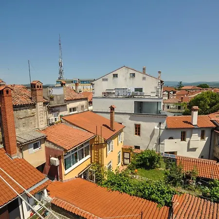 Apartment Katarina - Old Historic Centre With Free Parking